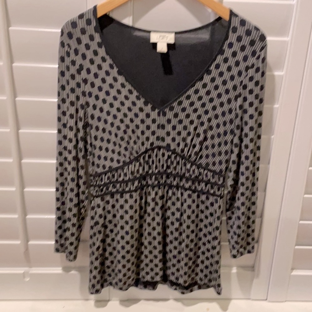 LOFT | funky dot empire waist top | S